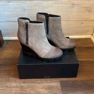 Sorel Joan Uptown Zip Waterproof Booties- Size 7